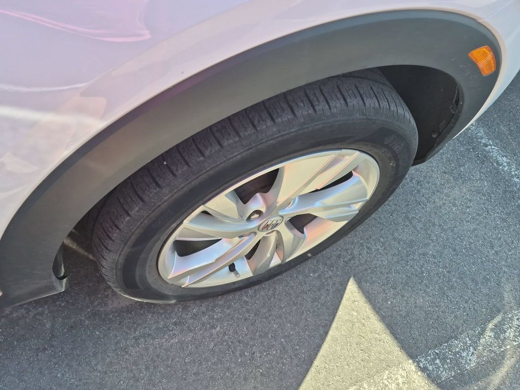 Used 2024 Buick Encore GX Preferred FWD image 13