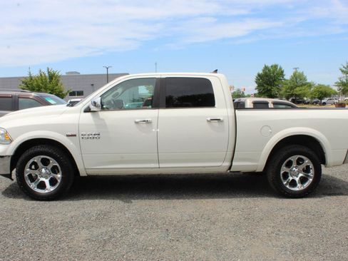 Used 2016 RAM 1500 Laramie w/ Convenience Group AWD/4WD image 4