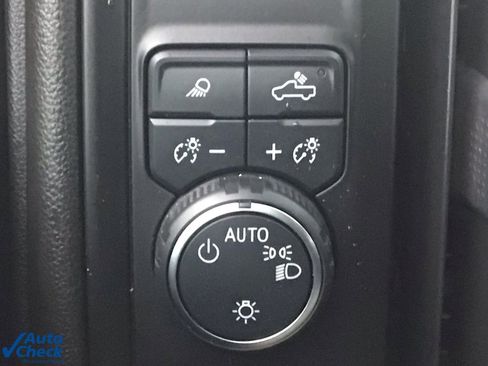 Used 2024 Chevrolet Silverado 2500 Custom w/ Custom Value Package image 31