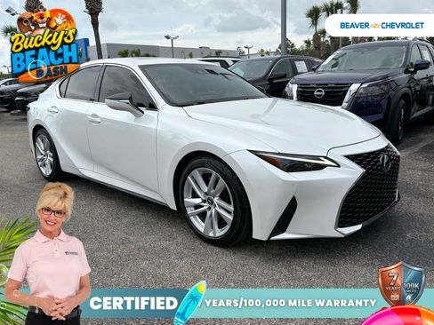 Used 2023 Lexus IS 300 w/ Comfort Package RWD image 9
