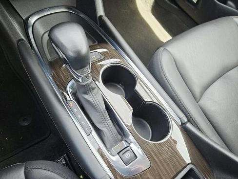 Used 2024 Chevrolet Malibu LT FWD image 24