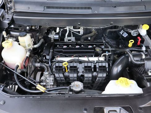 Used 2018 Dodge Journey Crossroad FWD image 39