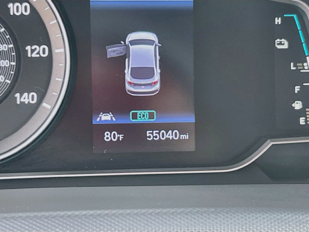 Used 2020 Hyundai Ioniq SE FWD image 12