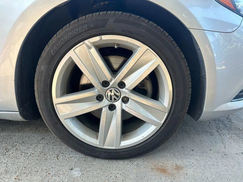 Used 2014 Volkswagen CC Sport image 20