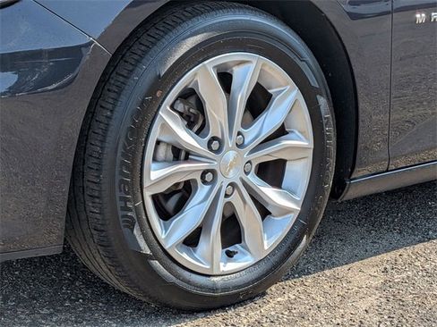Used 2023 Chevrolet Malibu LT image 31