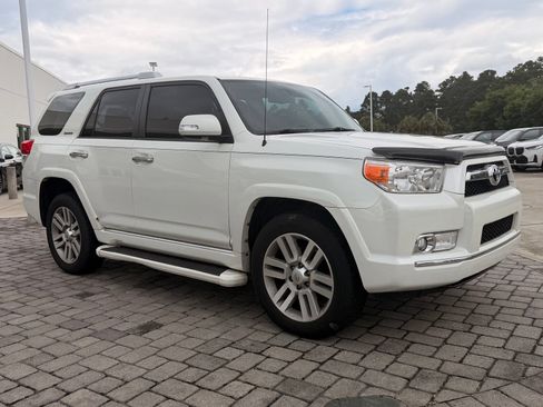 Used 2012 Toyota 4Runner Limited AWD/4WD image 6