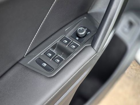 Used 2024 Volkswagen Tiguan Wolfsburg Edition image 23