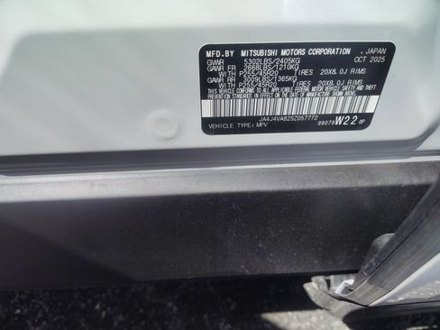 Used 2025 Mitsubishi Outlander SE AWD/4WD image 5