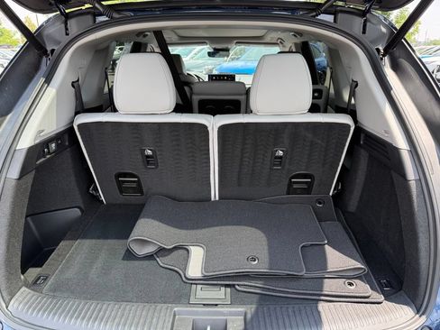 Certified 2026 Acura MDX SH-AWD w/ Technology Package image 17