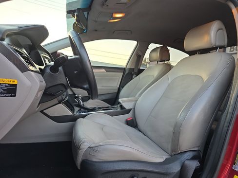 Used 2016 Hyundai Sonata Sport w/ Option Group 02 image 11