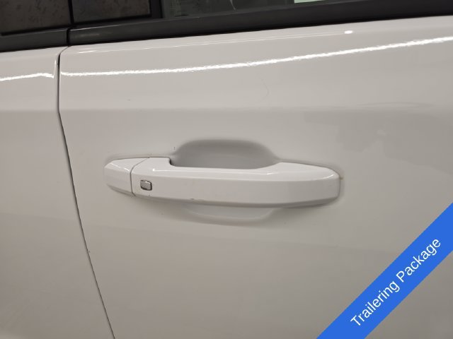 Used 2020 Chevrolet Silverado 1500 LT w/ All-Star Edition AWD/4WD image 9
