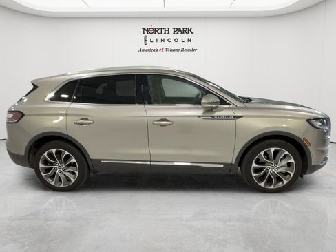 Used 2023 Lincoln Nautilus Reserve w/ Equipment Group 201A AWD/4WD image 6
