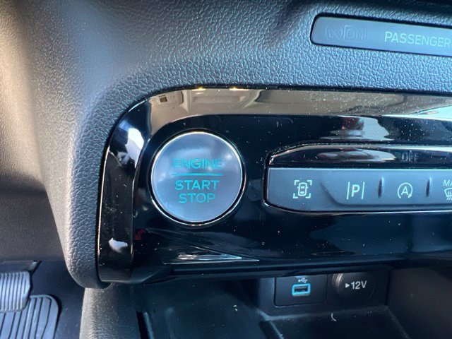 Used 2023 Ford Escape Platinum AWD/4WD image 29