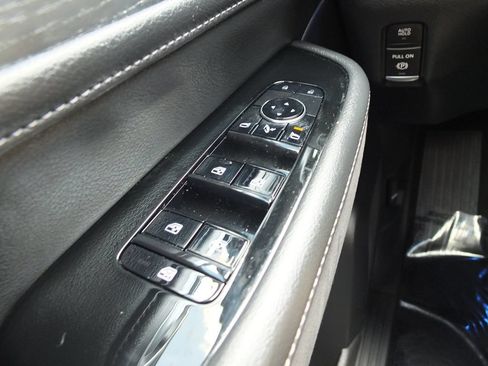 Used 2025 INFINITI QX80 Sensory AWD/4WD image 39