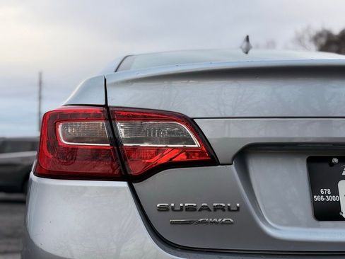 Used 2017 Subaru Legacy 2.5i Premium w/ Moonroof Package image 9