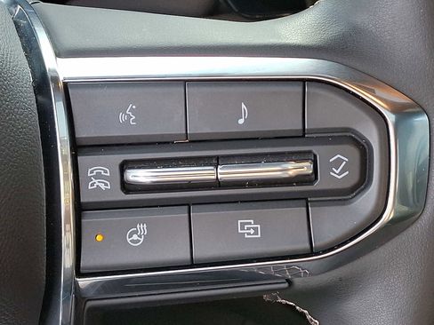 Used 2025 GMC Canyon Denali w/ LPO, Denali Black Edition image 23