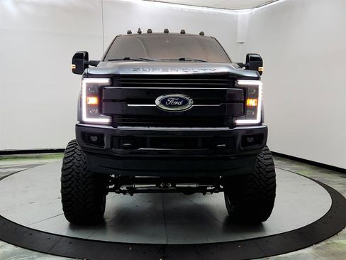Used 2019 Ford F250 Lariat AWD/4WD image 2