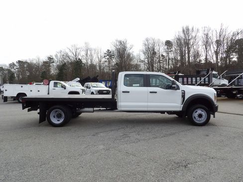 Used 2024 Ford F550 2WD Crew Cab Super Duty image 9