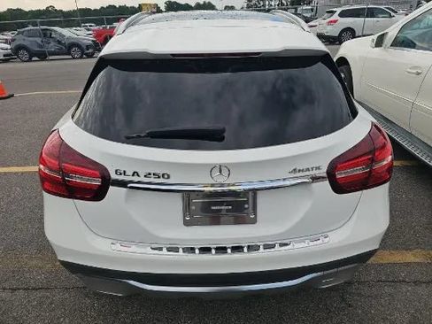 Used 2020 Mercedes-Benz GLA 250 4MATIC w/ Premium Package image 5