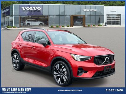 Used 2023 Volvo XC40 B5 Plus w/ Climate Package
