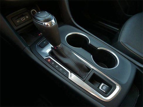 Used 2021 Chevrolet Equinox Premier image 22