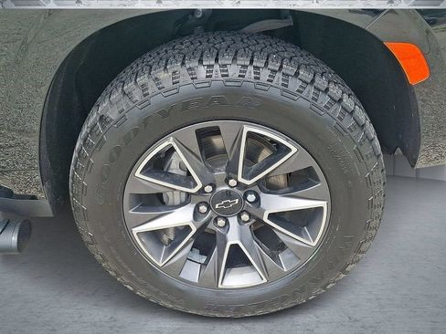 Certified 2023 Chevrolet Tahoe Z71 w/ Luxury Package AWD/4WD image 10