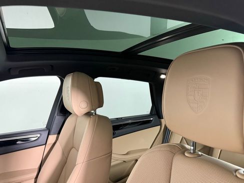 New 2025 Porsche Macan image 30