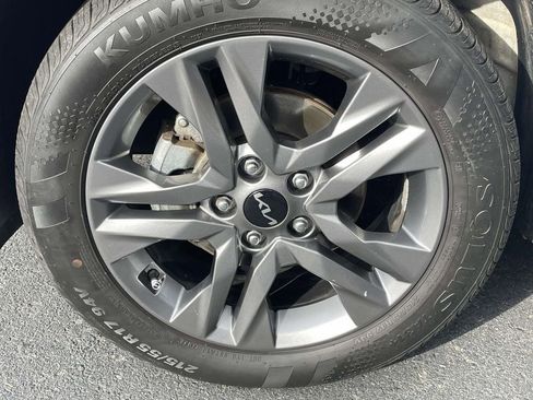 Used 2023 Kia Seltos S w/ Navigation Package image 11