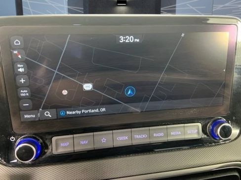 Used 2022 Hyundai Kona Limited AWD/4WD image 30