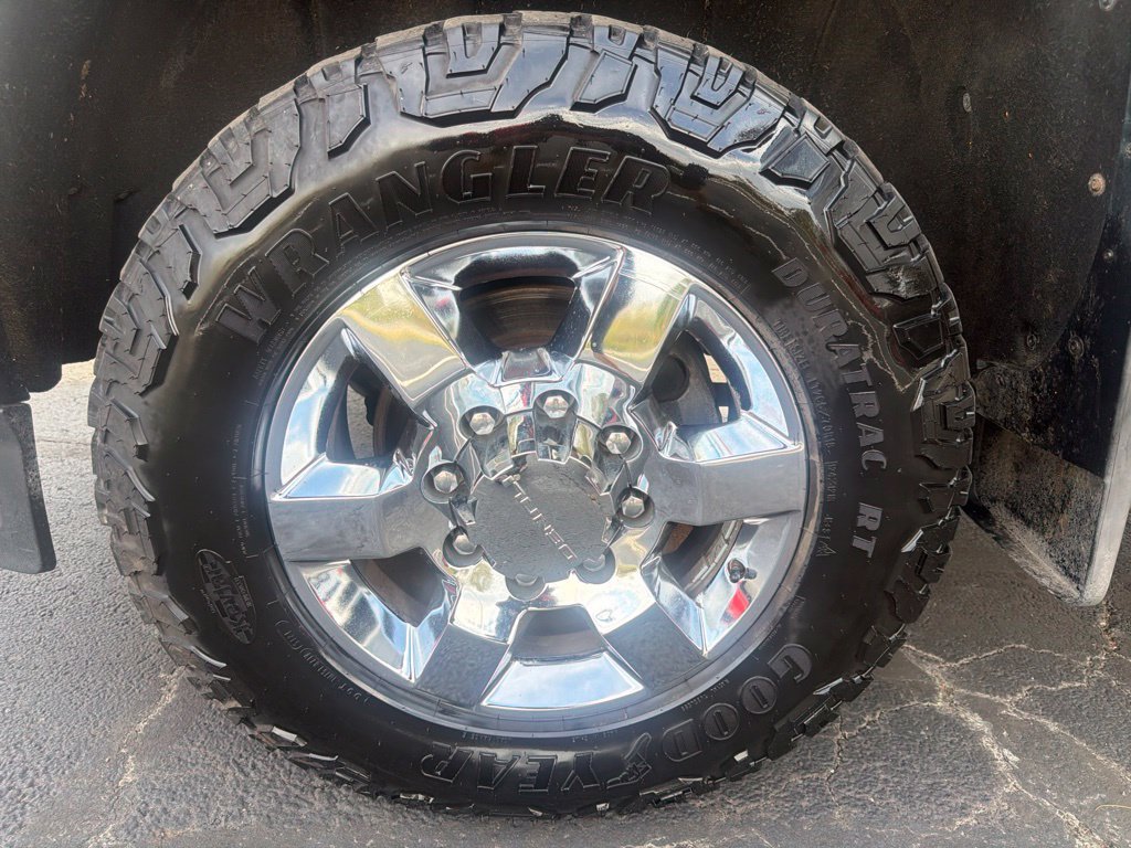 Used 2018 GMC Sierra 3500 Denali w/ Suspension Package, Off-Road AWD/4WD image 38