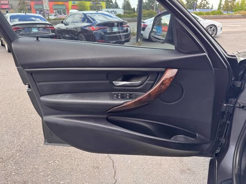 Used 2015 BMW 328i xDrive Wagon AWD/4WD image 29