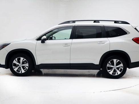 Used 2023 Subaru Ascent Premium w/ Convenience Package image 5