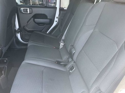 Used 2022 Jeep Gladiator Sport AWD/4WD image 25