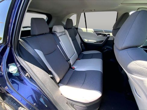 Used 2025 Toyota RAV4 XLE w/ Convenience Package AWD/4WD image 20