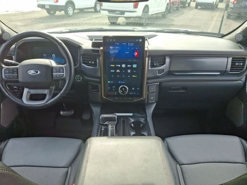 Used 2022 Ford F150 Lightning Lariat image 10