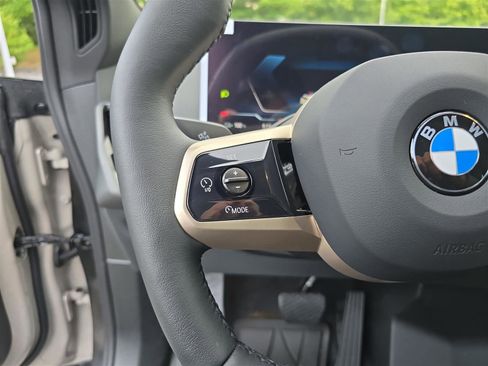 Used 2026 BMW iX xDrive45 image 36