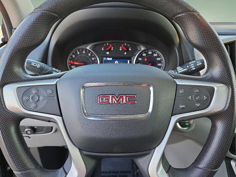 Used 2024 GMC Terrain SLE image 24