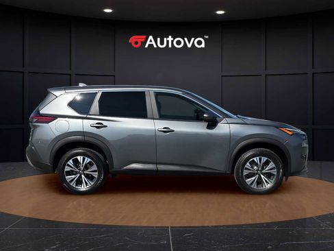 Used 2023 Nissan Rogue SV AWD/4WD image 6