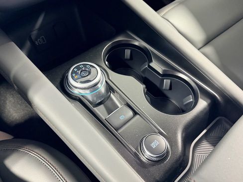 New 2026 Ford Explorer Active w/ Active Comfort Package RWD image 17
