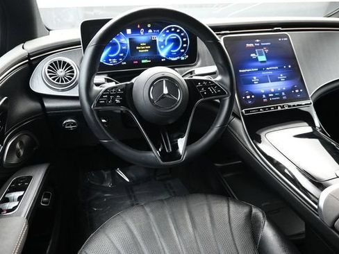 Used 2022 Mercedes-Benz EQS 450+ Sedan image 11