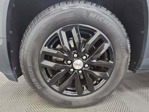 Used 2019 GMC Acadia SLT image 47