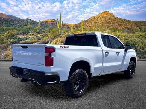 Used 2019 Chevrolet Silverado 1500 Custom Trail Boss w/ Custom Convenience Package AWD/4WD image 4