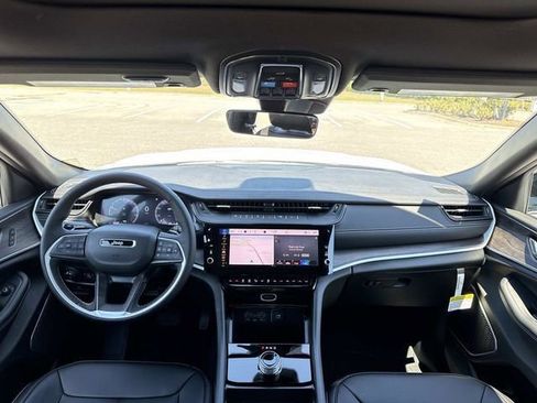 New 2026 Jeep Grand Cherokee L Limited RWD image 13