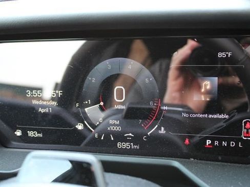 Used 2025 GMC Acadia Denali w/ Super Cruise Package image 11