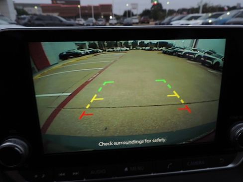 New 2025 Nissan Sentra SR w/ Trunk Package image 24