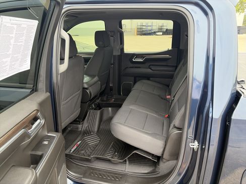 Used 2022 Chevrolet Silverado 1500 RST AWD/4WD image 16