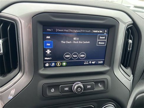 Used 2024 Chevrolet Silverado 2500 Custom w/ Custom Value Package image 12