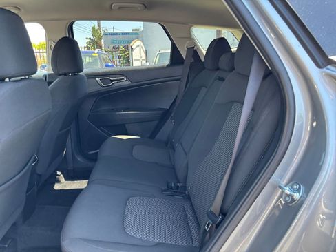 Used 2025 Kia Sportage LX FWD image 25