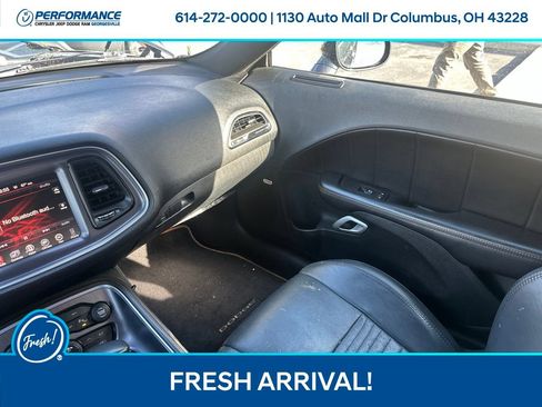 Used 2016 Dodge Challenger R/T Scat Pack RWD image 26