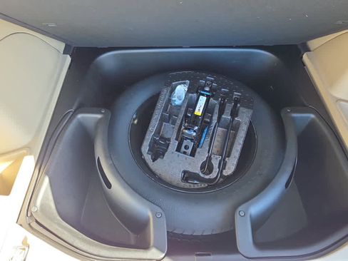 Used 2021 Jeep Grand Cherokee Limited image 20